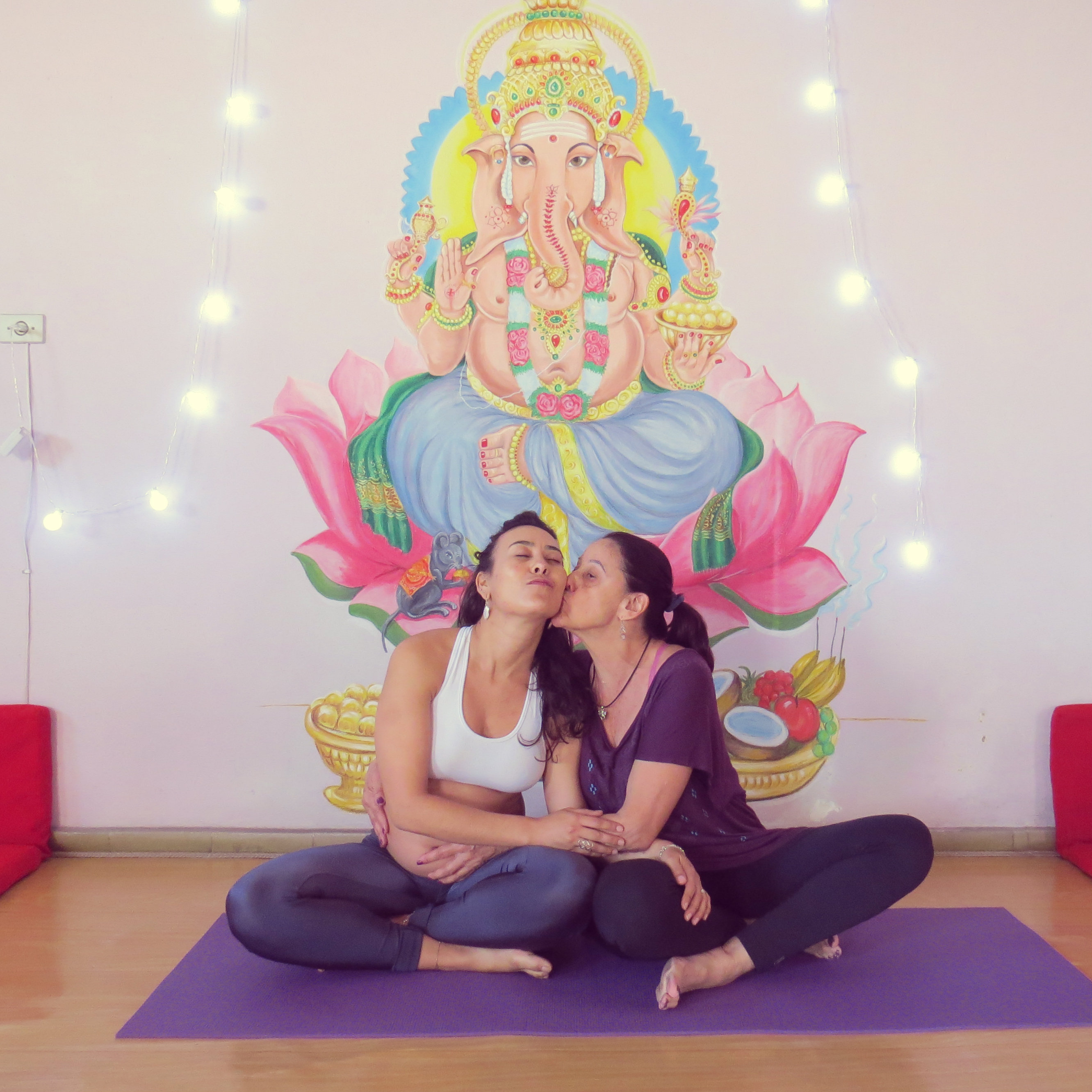 yoga para gestantes - yogaprana